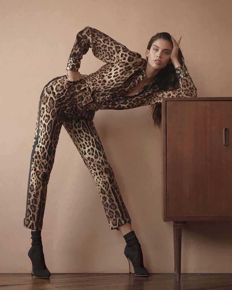 Sara Sampaio in Jeans Shorts Arrives at Hotel in Milan – GotCeleb