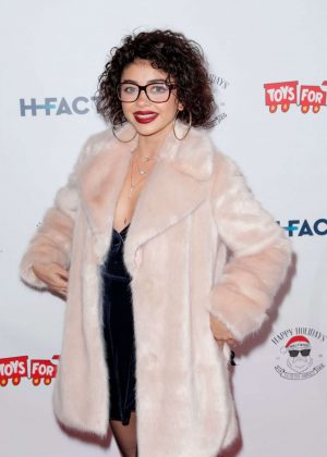 Sarah Hyland - 2018 Winter Wonderland Toys for Tots Party in LA