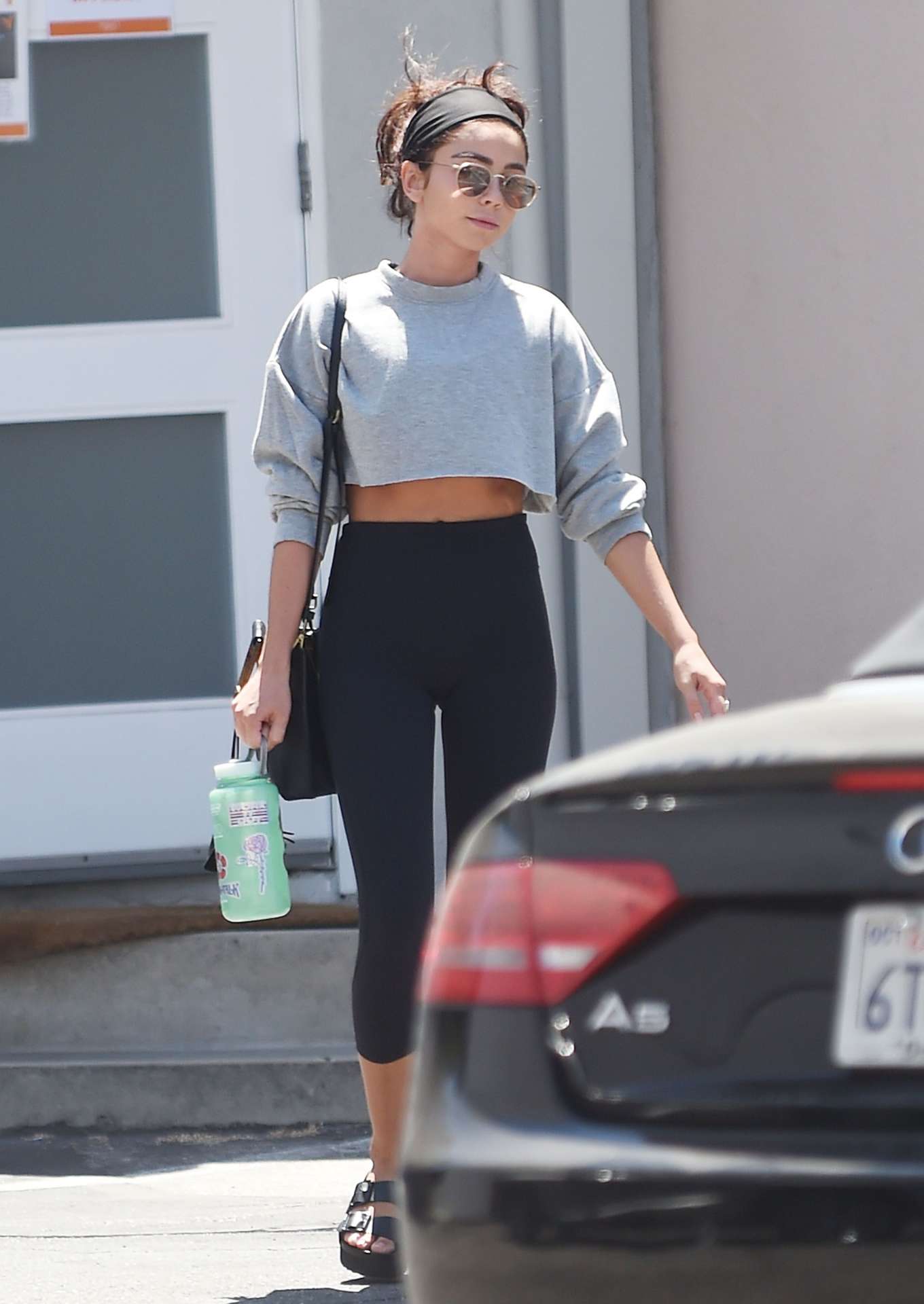 Sarah Hyland â€“ Hits pilates class in Los Angeles