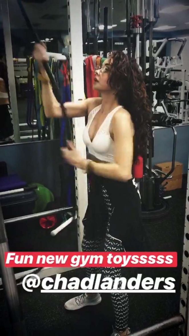 Sarah Hyland in Tights Workout