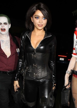 Sarah Hyland - Just Jared Halloween Party in Hollywood