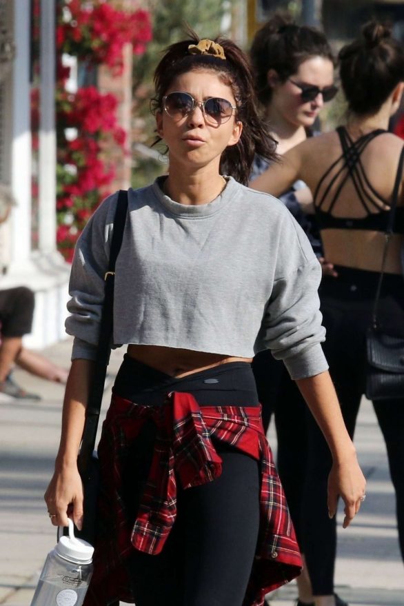 Sarah Hyland - Leave a gym session in Studio City
