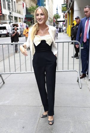 Sarah Jessica Parker - Seen at the Empire State Building in New York
