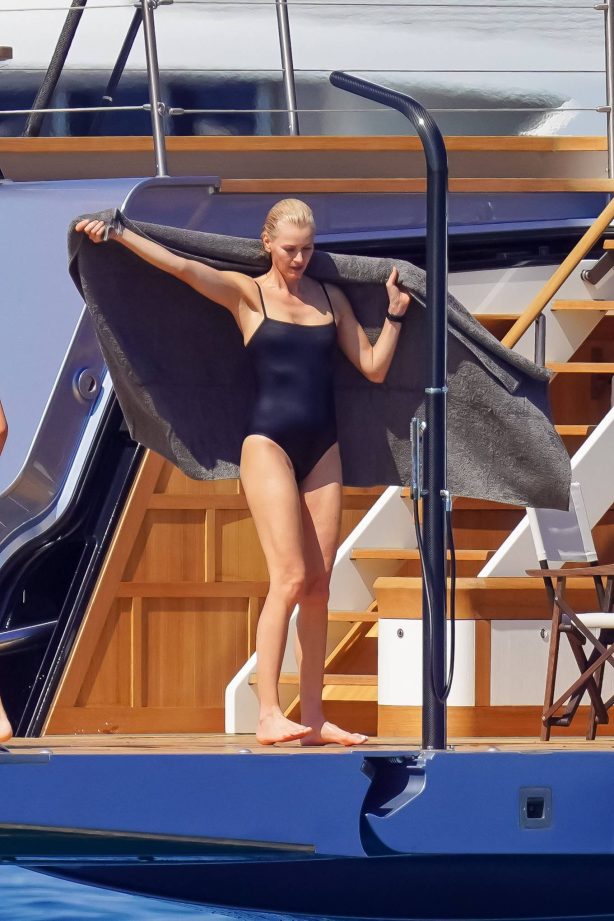 Sarah Murdoch - In swimsuit on a holiday in St. Tropez
