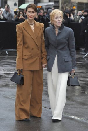 Sarah Paulson - With Holland Taylor at The Fendi Show Haute Couture in Paris