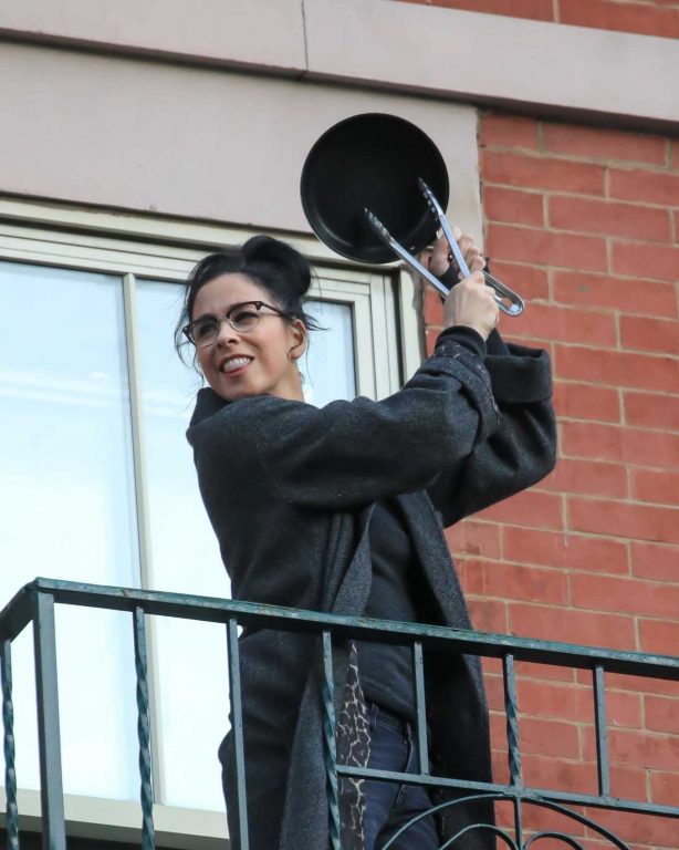 Sarah Silverman - Cheers Emergency Personnel on her balcony