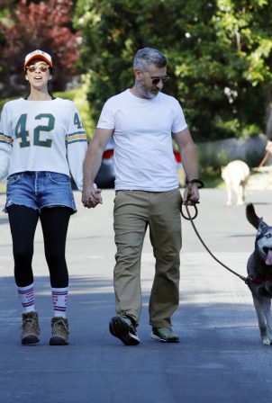 Sarah Silverman - Seen on a dog walk in Los Angeles