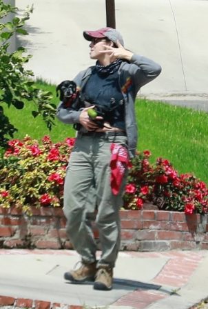 Sarah Silverman - walking her dog in her Los Feliz neighborhood