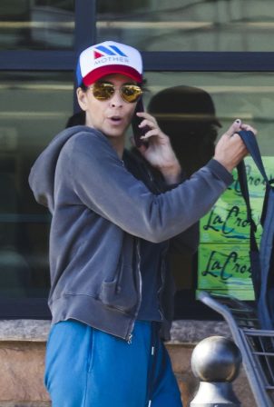 Sarah Silverman - Went out for shopping in Los Feliz