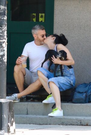 Sarah Silverman - With boyfriend Rory Albanese in Manhattan’s Downtown