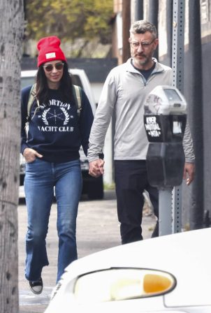 Sarah Silverman - With boyfriend Rory Albanese seen as they headed to lunch in Los Angeles