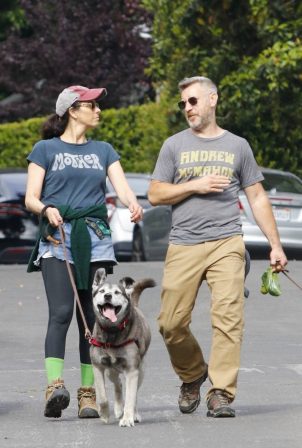 Sarah Silverman - With boyfriend Rory Albanese take their dogs for a walk in LA