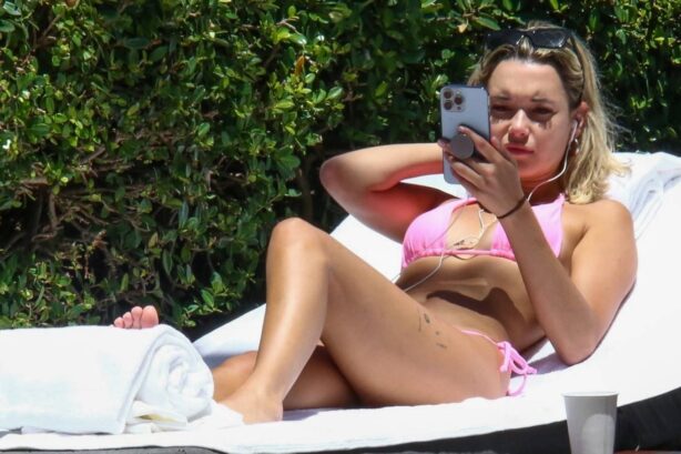 Sarah Snyder - In a bikini in Miami