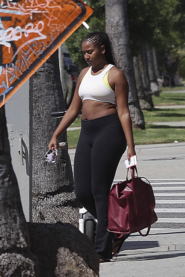 Sasha Obama - In gym outfit seen in Los Angeles