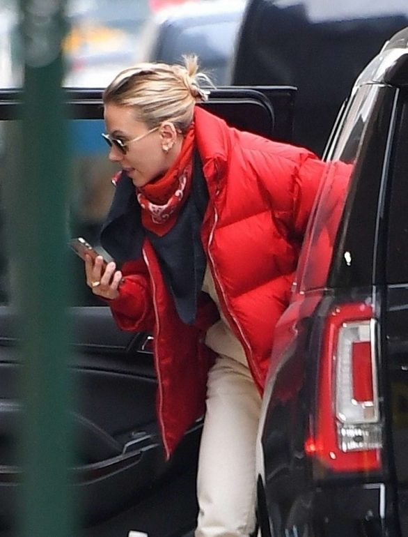 Scarlett Johansson - Arrives for Saturday Night Live Rehearsals at NBC Studios in New York