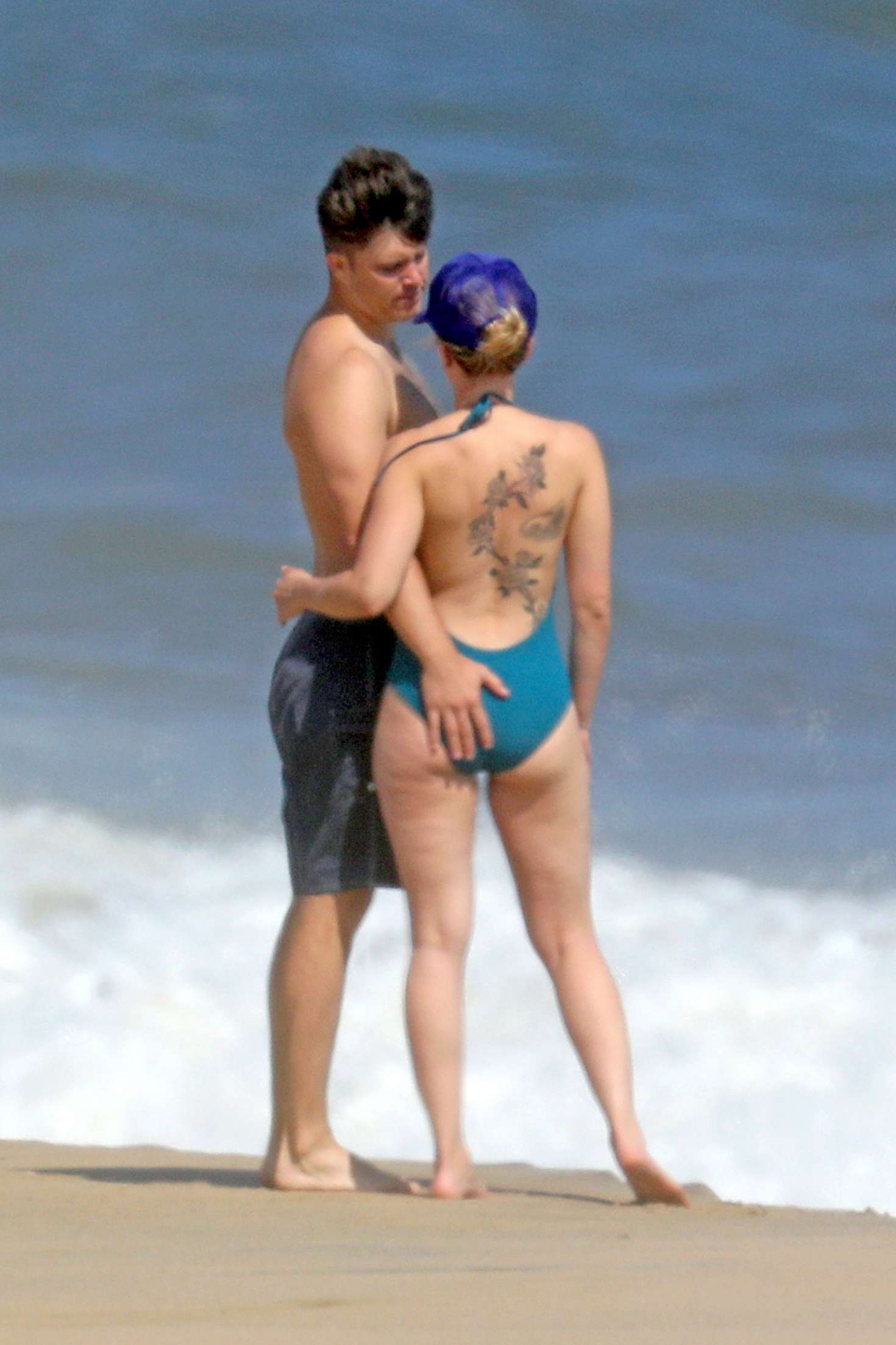 Scarlett Johansson - Bikini candids at a beach in NY. 