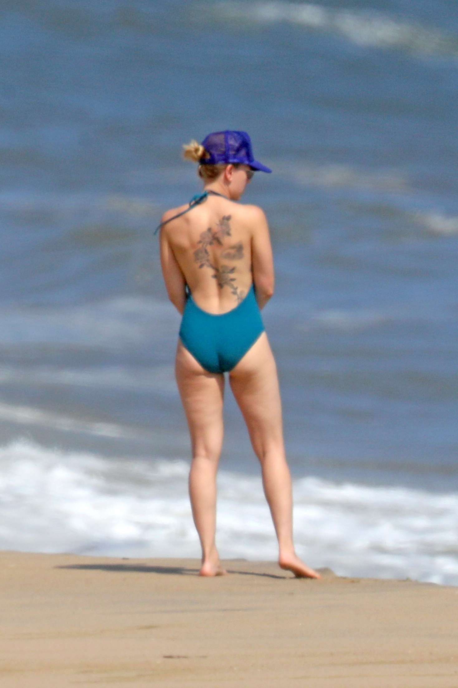 Scarlett Johansson Bikini Candids At A Beach In Ny 23 Gotceleb