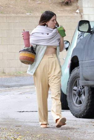 Scout Willis - In pleated trousers and a wrap top in Los Angeles