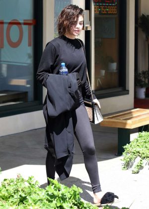 Selena Gomez - Arrives at pilates class in West Hollywood
