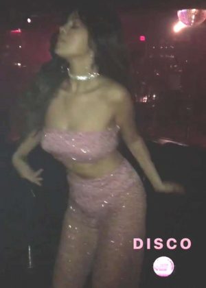 Selena Gomez Dancing in a Disco - Personal Pics