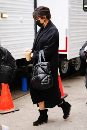 Selena Gomez - Heading to the set of 'Only Murderers in the Building' in New York