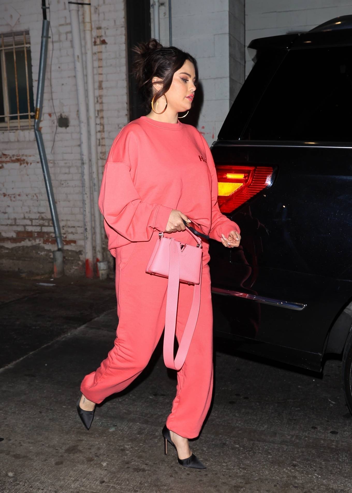 Selena Gomez 2021 : Selena Gomez – In pink as she leaves a late dinner at Wallys restaurant in Beverly Hills-04