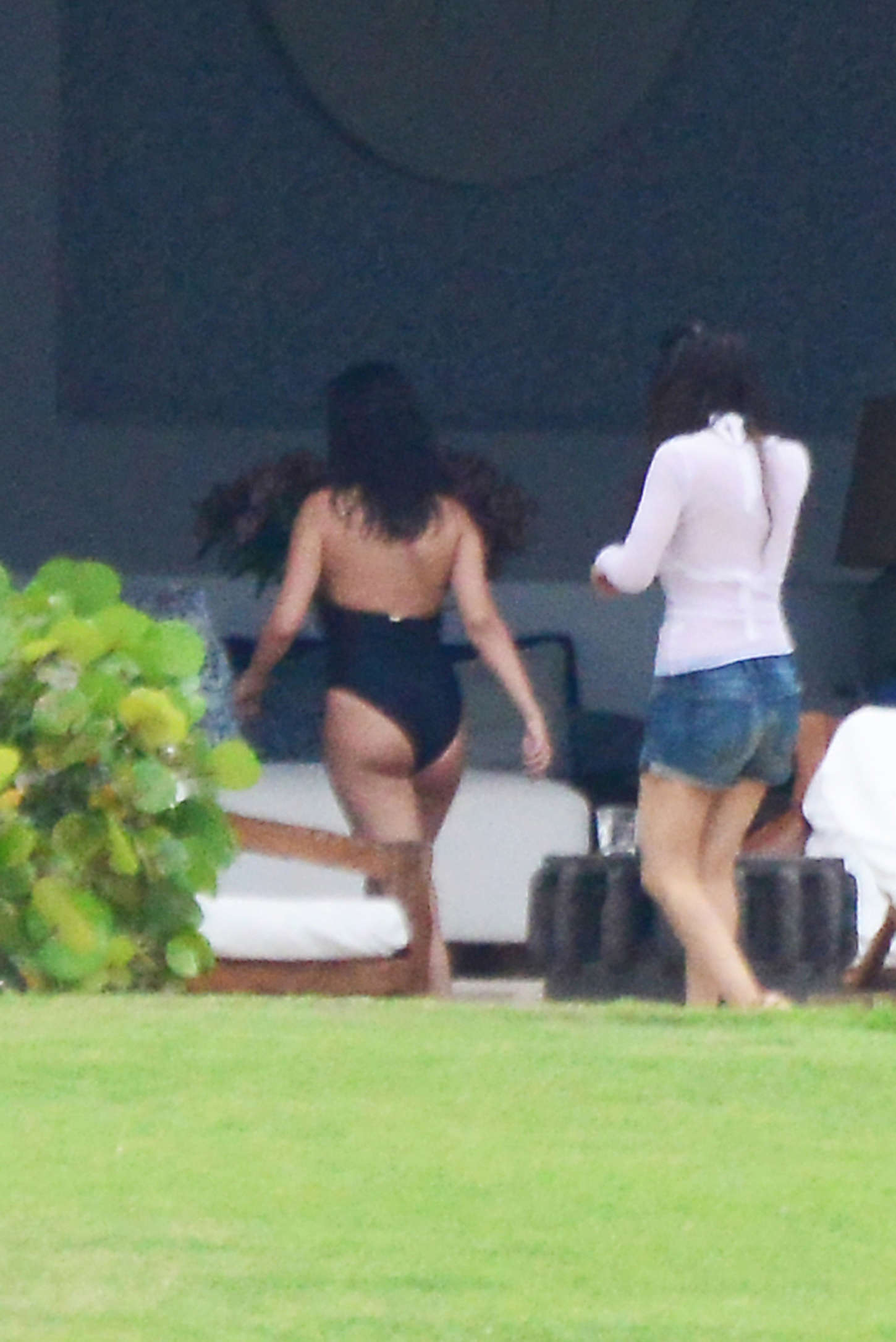 Selena Gomez 2015 : Selena Gomez in Swimsuit -04