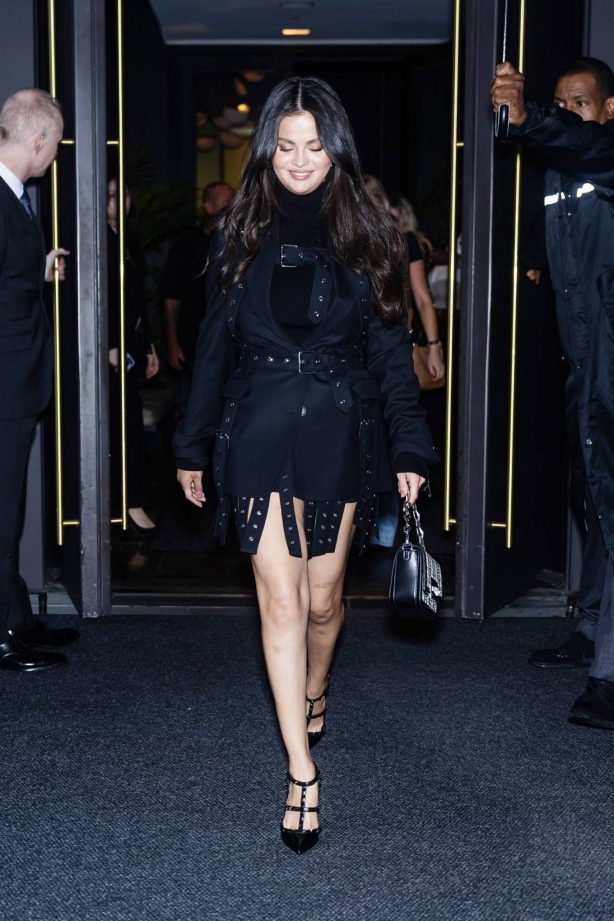 Selena Gomez - Is seen in a black attire in New York