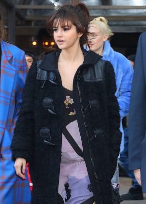 Selena Gomez - Leaving her friends apartment in New York
