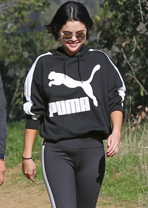 Selena Gomez - Out for a hike in Los Angeles