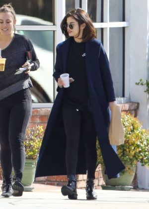 Selena Gomez - Out for Breakfast with Friends in Los Angeles
