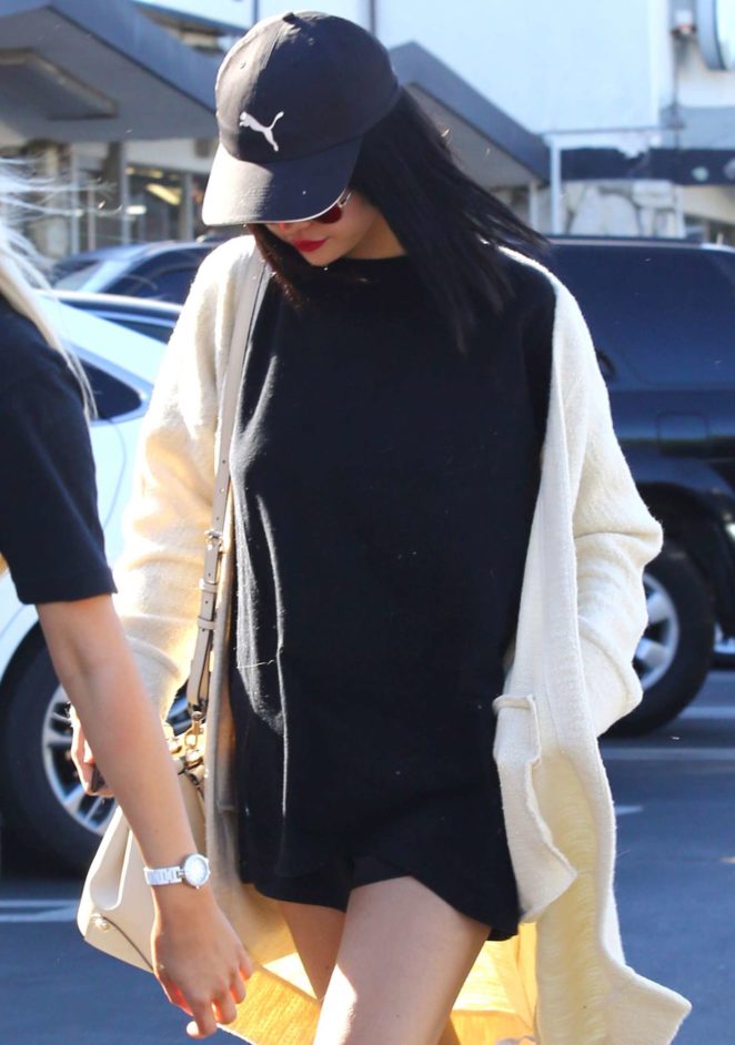 Selena Gomez - Out for lunch in LA