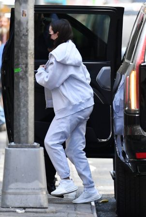 Selena Gomez - Out in New York