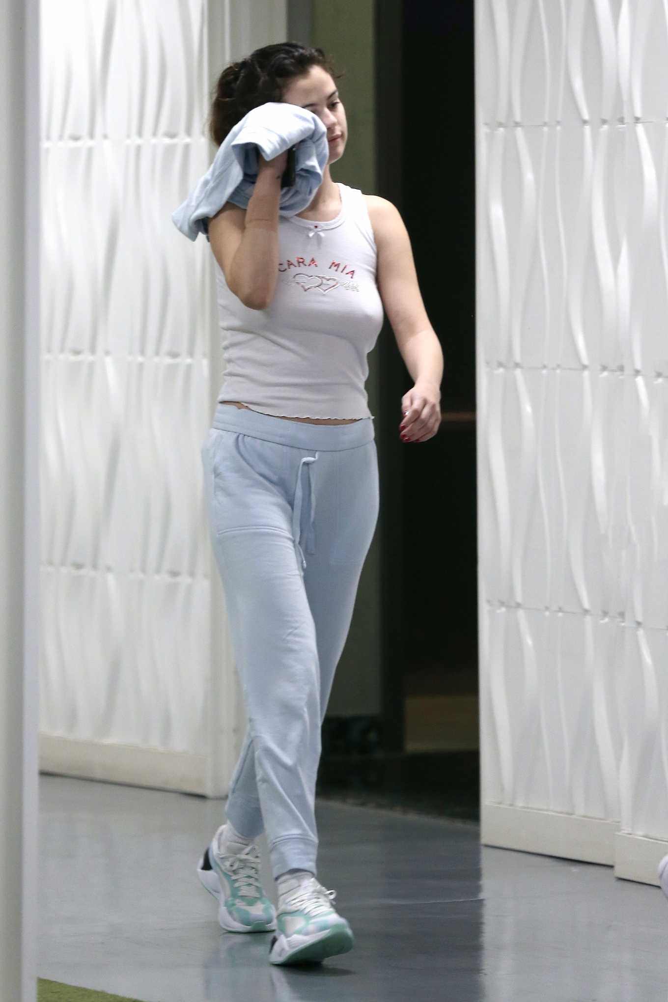 Selena Gomez â€“ Outside a Facility in Los Angeles