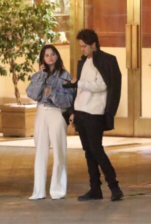 Selena Gomez - Seen with Nat Wolff at Sunset Tower Hotel on the 4th of July in West Hollywood