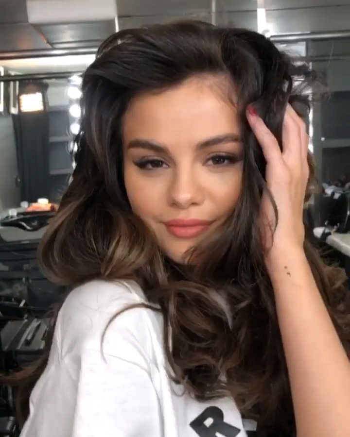 Selena Gomez â€“ Social Media Videos