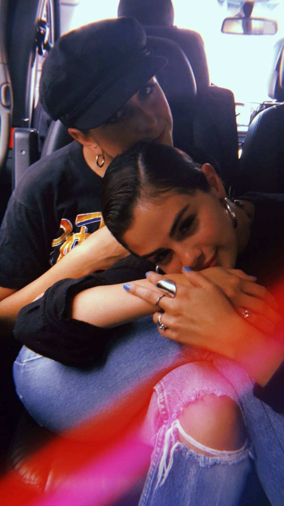 Selena Gomez – Social media