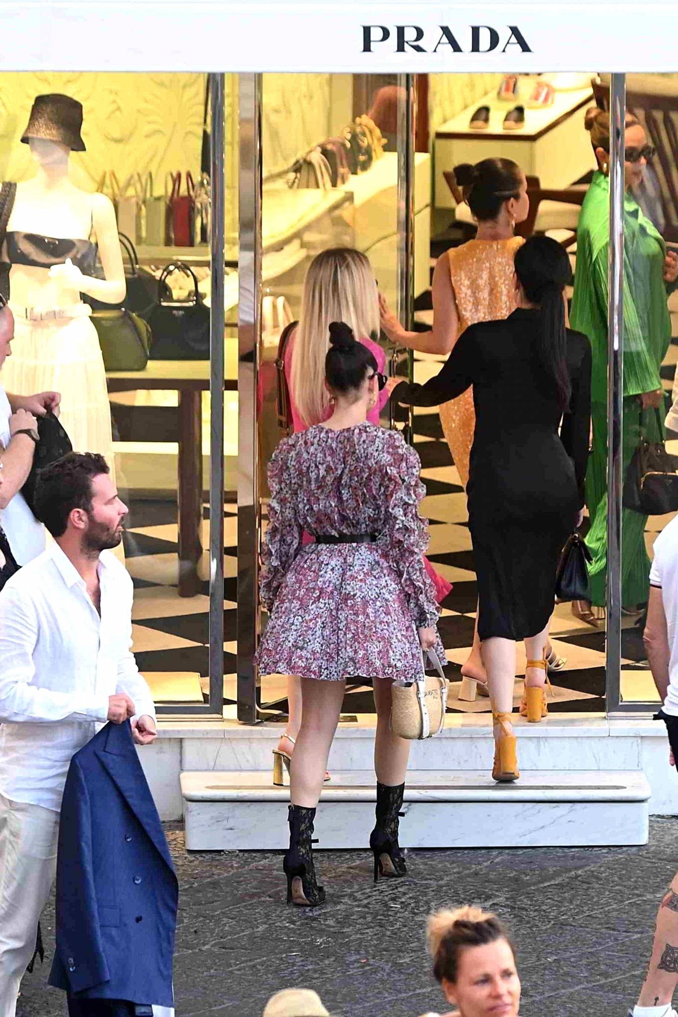 Selena Gomez 2022 : Selena Gomez – With Sofia Carson on a shopping trip in Capri-30