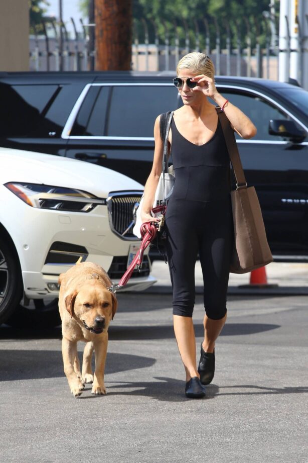 Selma Blair - Heads into 'DWTS' practice in Los Angeles