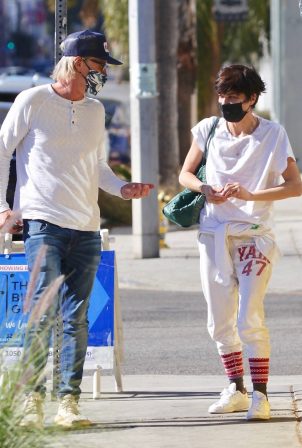 Selma Blair - Spotted shopping on Melrose Ave in Hollywood