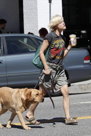 Selma Blair - Steps out for an iced coffee in Los Angeles
