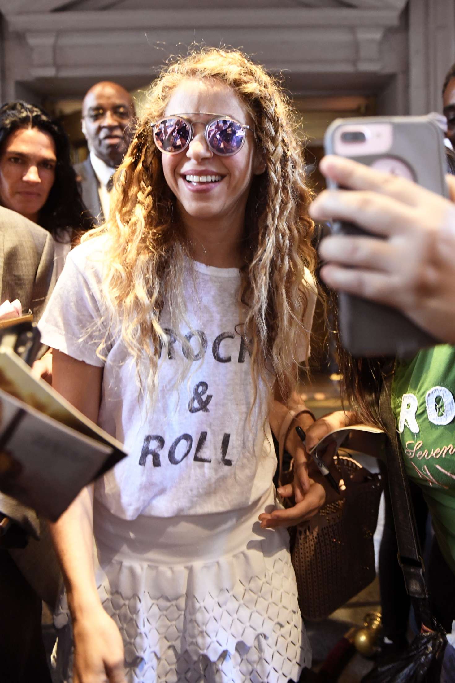 Shakira - Leaving her hotel in New York City