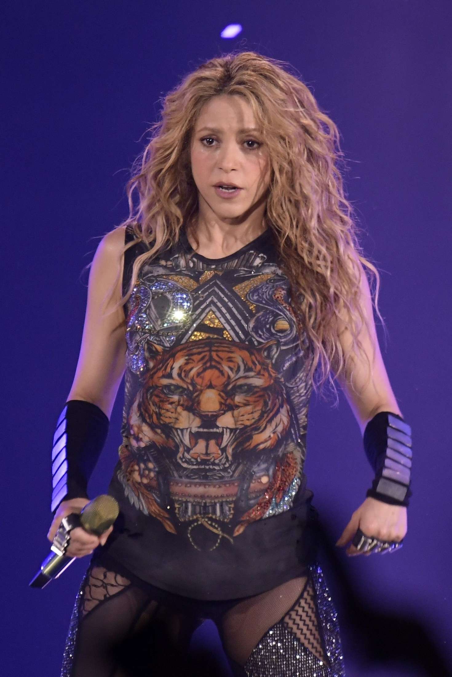 Shakira Performs live on 'El Dorado World Tour' in Madrid GotCeleb