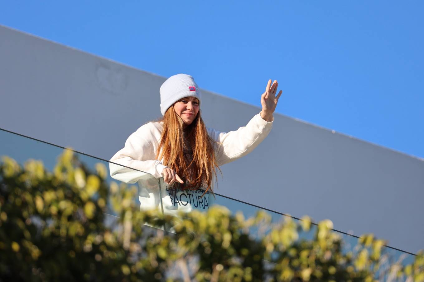 Shakira 2023 : Shakira – Pictured On her house balcony in Barcelona-09
