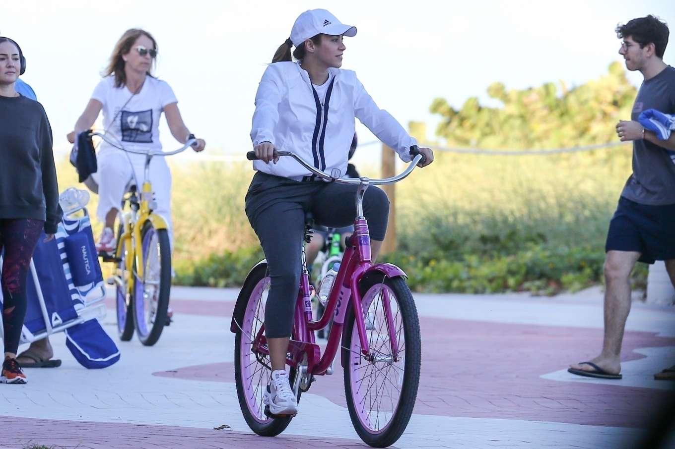 Shakira 2019 : Shakira – Riding a bike at the beach in Miami-06