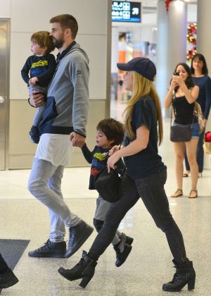 Shakira With her Family Arriving at Airport in Miami