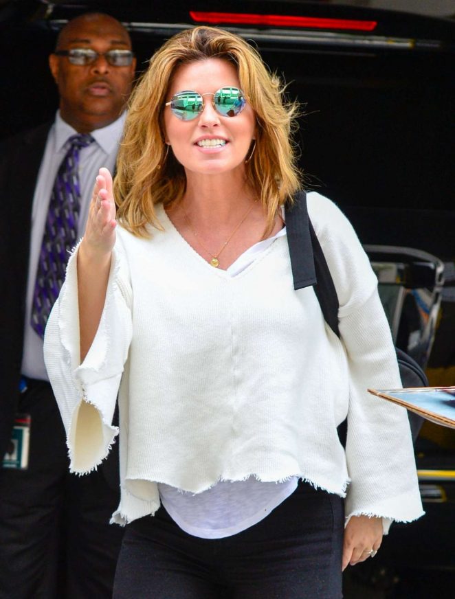 Shania Twain - Out and about in New York