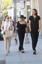 Shannon Tweed enjoys lunch with Sophie Simmons and Nick Simmons in Beverly Hills