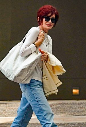 Sharon Osbourne - Arrives at The Maybourne Luxury Hotel in Beverly Hills