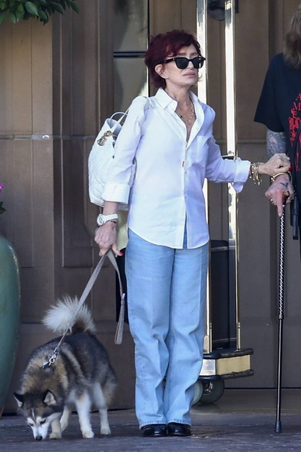 Sharon Osbourne - Out for a lunch in Beverly Hills